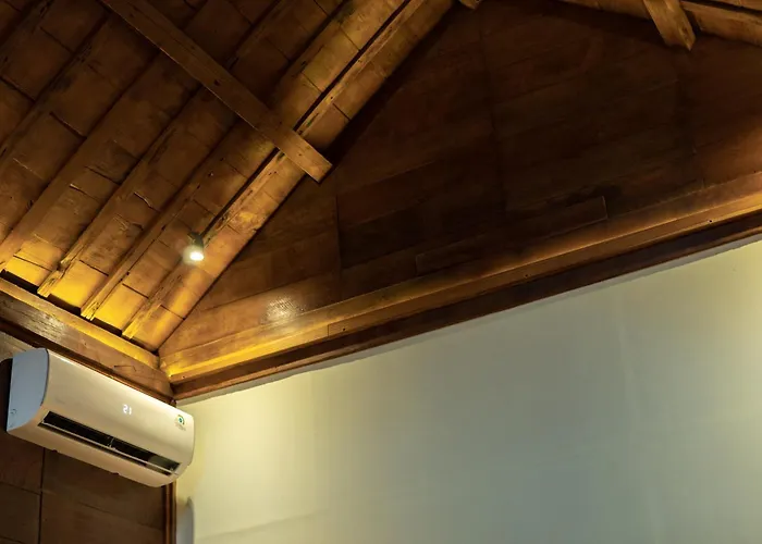 Shanti Life Wooden House 別荘