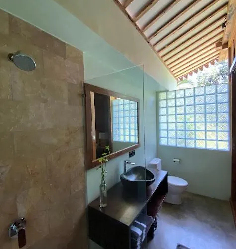 Shanti Life Wooden House * ペムテラン