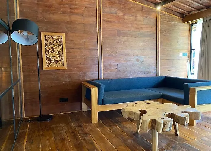Shanti Life Wooden House 別荘