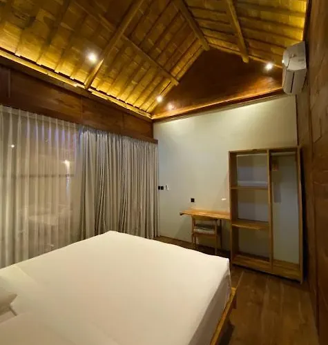Shanti Life Wooden House 別荘 *