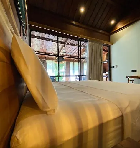 Shanti Life Wooden House 別荘 ペムテラン